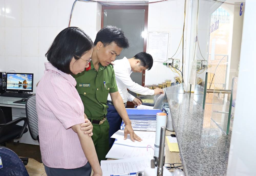 anh tin bai